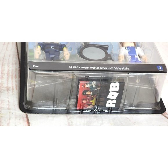 Brookhaven St. Luke's Hospital Roblox Figurines - 6+2 Figures with Checklist - Picture 10 of 13